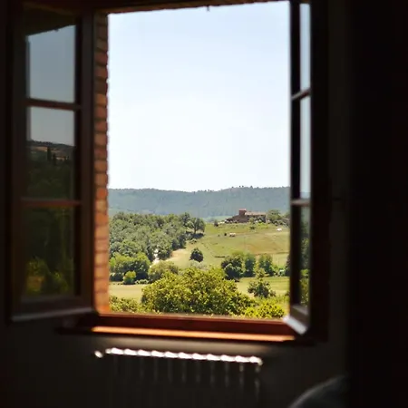 Il Pomerio - With Pool & Panoramic View Vakantiehuis